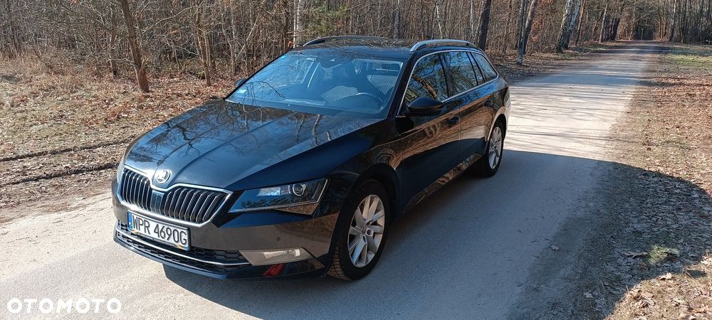 Skoda Superb 2.0 TDI Style DSG - 8