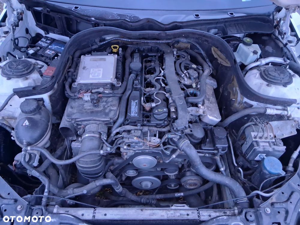 Mercedes-Benz Klasa E 200 CDI DPF BlueEFFICIENCY Automatik - 15