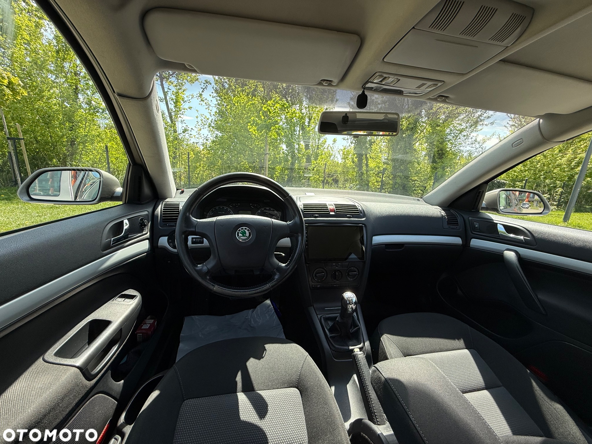 Skoda Octavia 1.6 Ambiente - 16