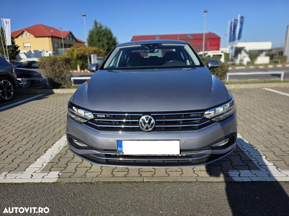 Volkswagen Passat 2.0 TDI DSG Comfortline - 2