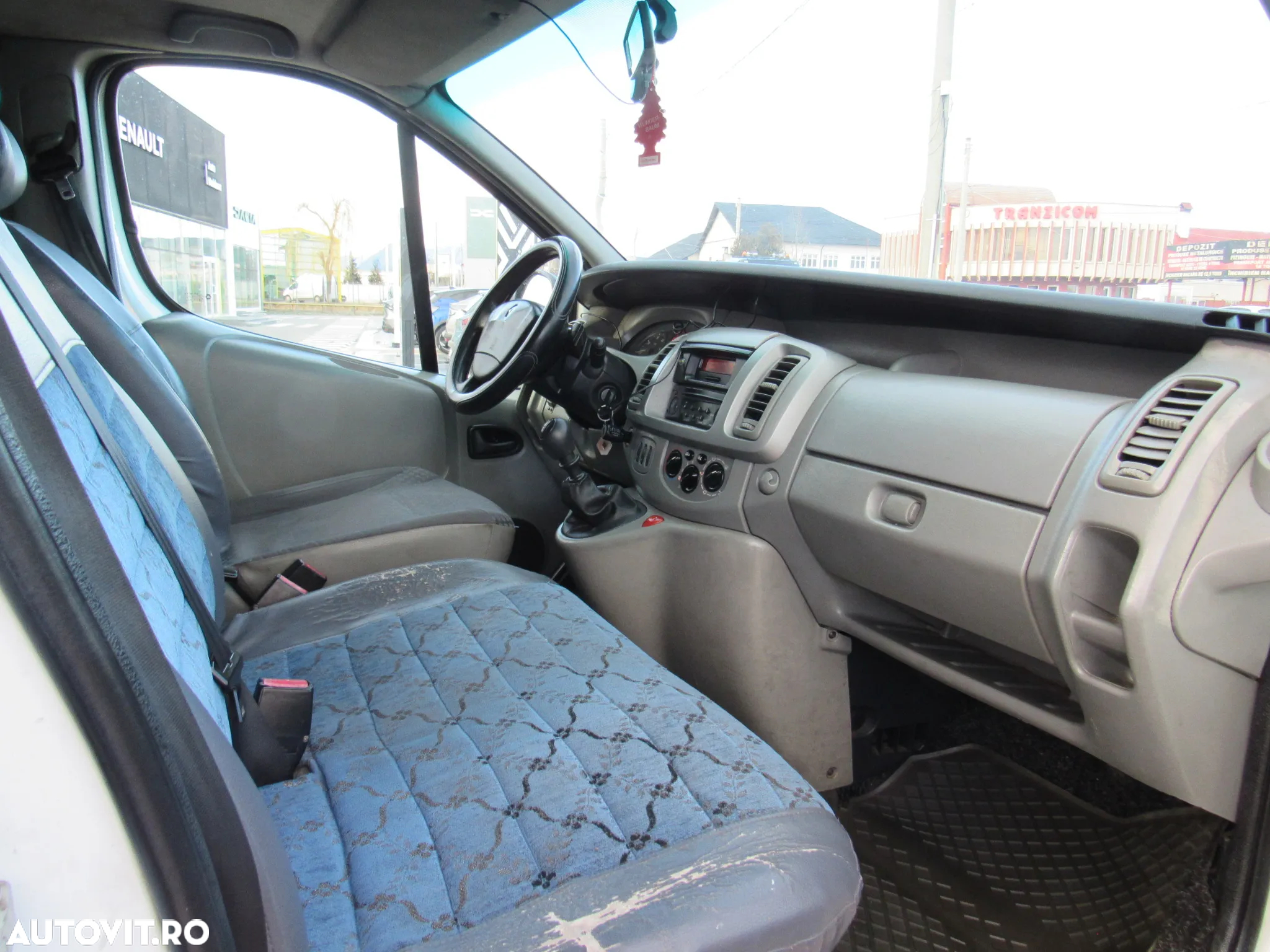 Renault Trafic 1.9 dCi L2H1 - 3