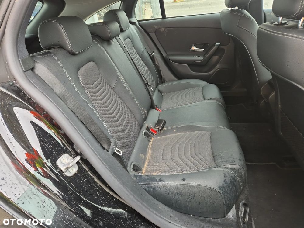 Mercedes-Benz CLA 180 d 8G-DCT - 3