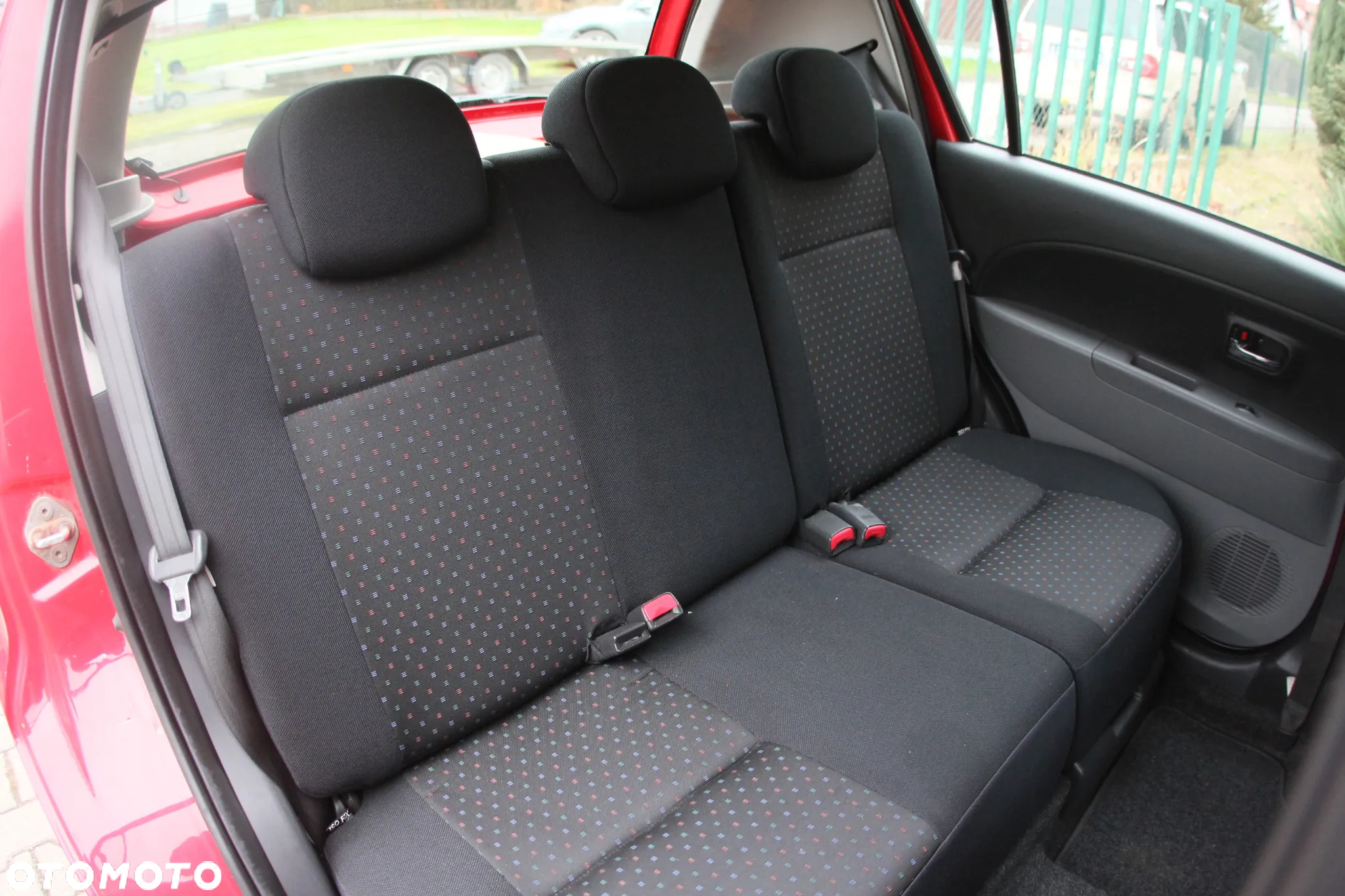 Daihatsu Sirion - 32