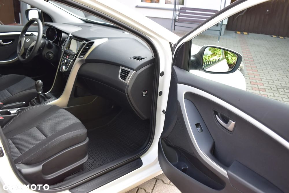 Hyundai i30 1.4 Premium - 8