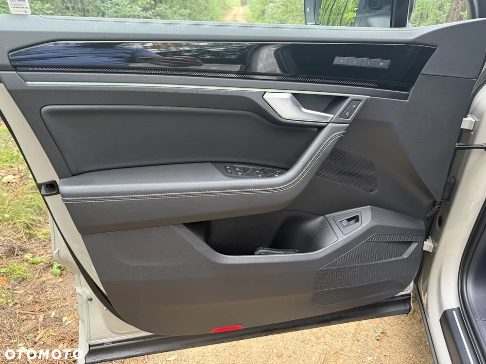 Volkswagen Touareg 3.0 V6 TDI 4Motion R-Line - 13