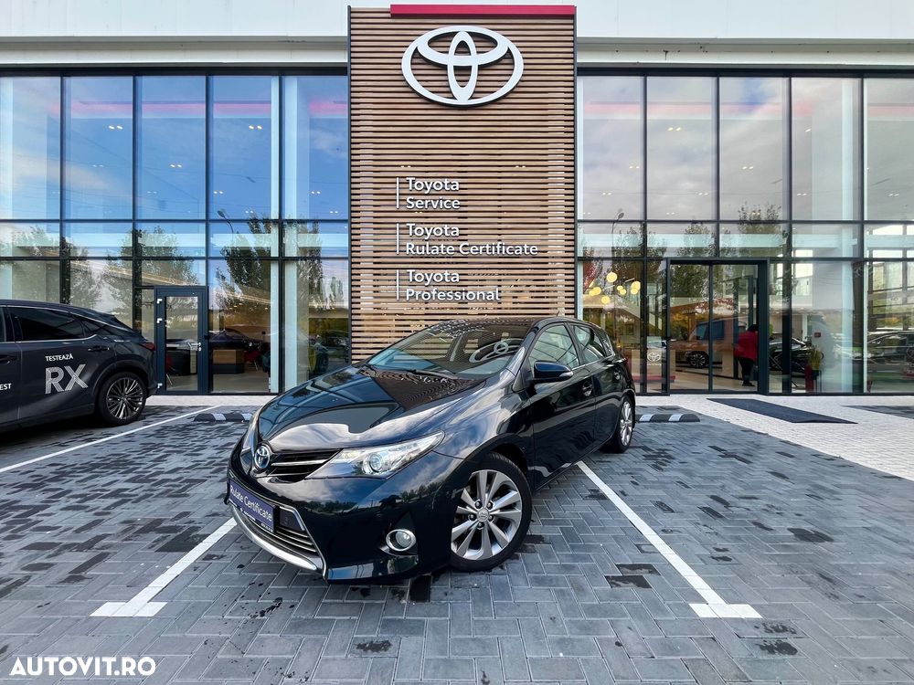 Toyota Auris - 1