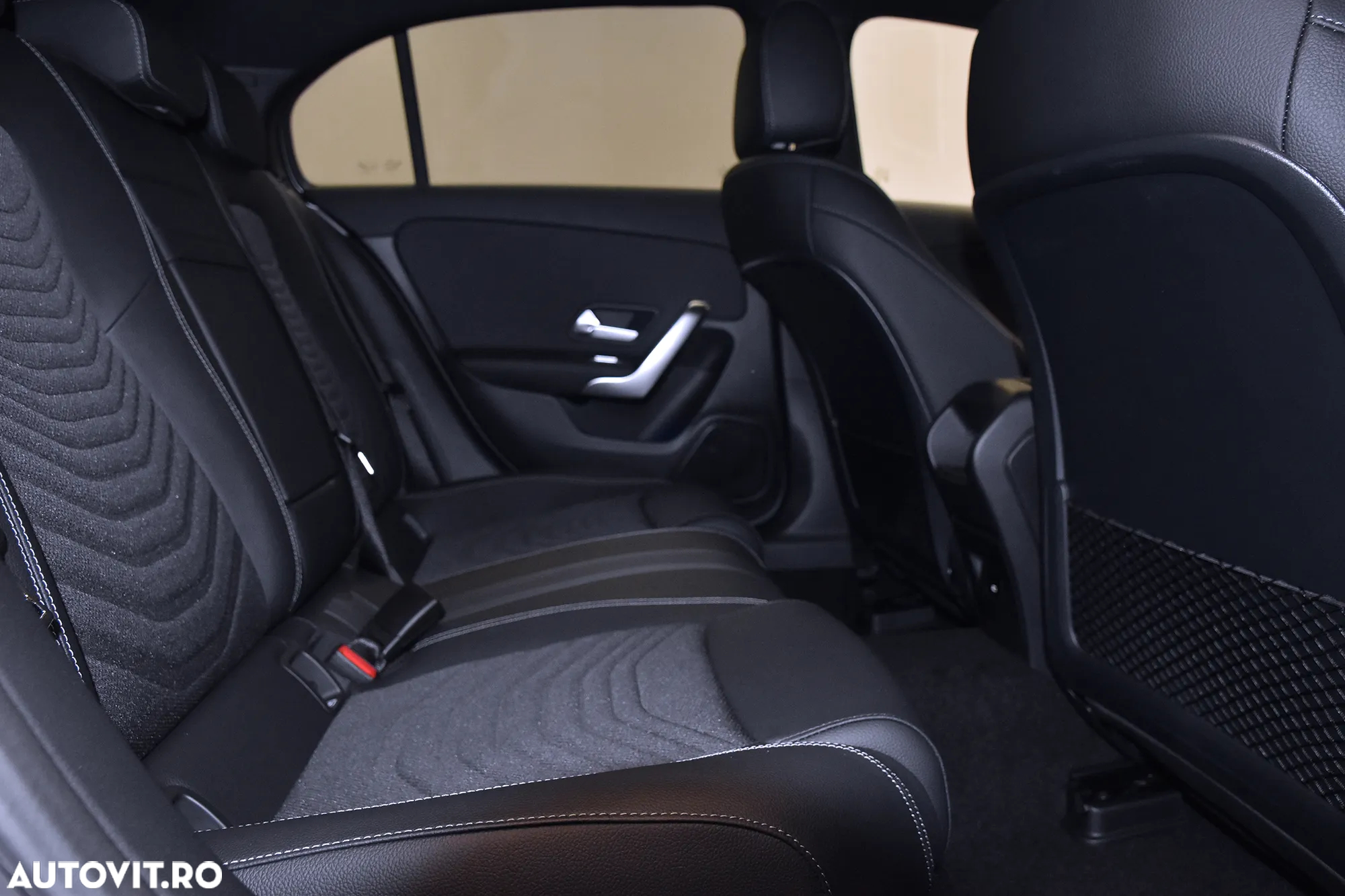 Mercedes-Benz A 200 MHEV 7G-DCT - 12