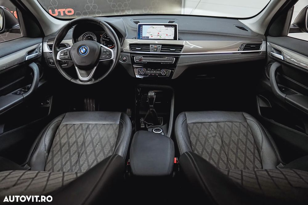 BMW X1 xDrive25e Sport Line - 4