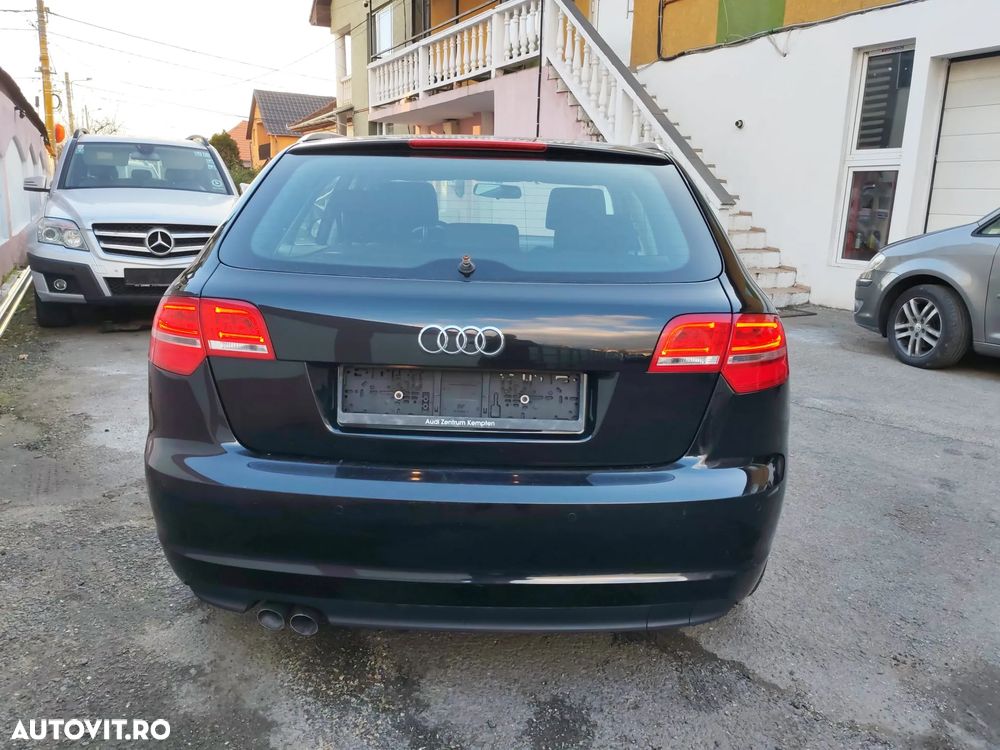 Audi A3 1.4 TFSI Sportback Attraction - 9