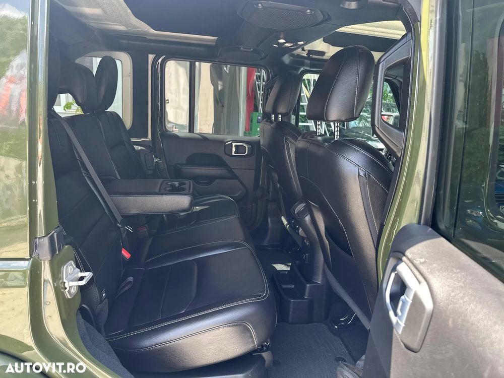 Jeep Wrangler 2.0 4xe AT8 PHEV Sahara - 15