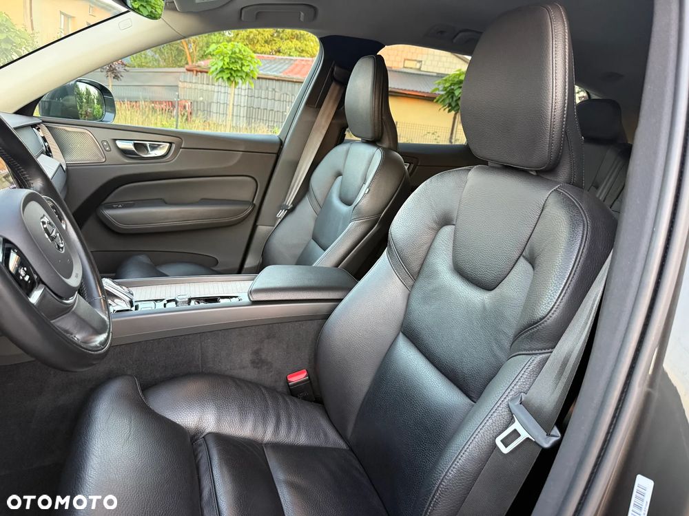Volvo XC 60 B5 D AWD Geartronic Inscription - 36