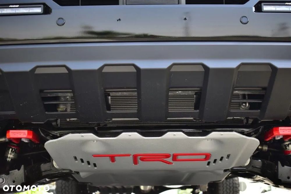 Toyota Tacoma - 9