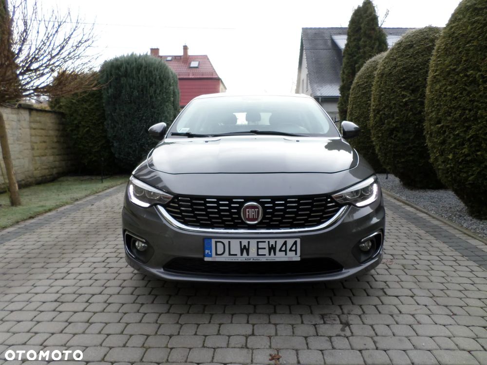 Fiat Tipo 1.4 T-Jet 16v Lounge - 2