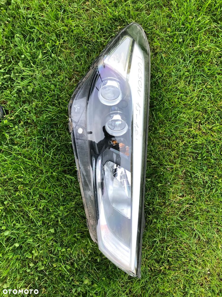 HYUNDAI TUCSON 3 III LAMPA PRAWA PRZÓD ORYGINAŁ 92102-D7200 - 1