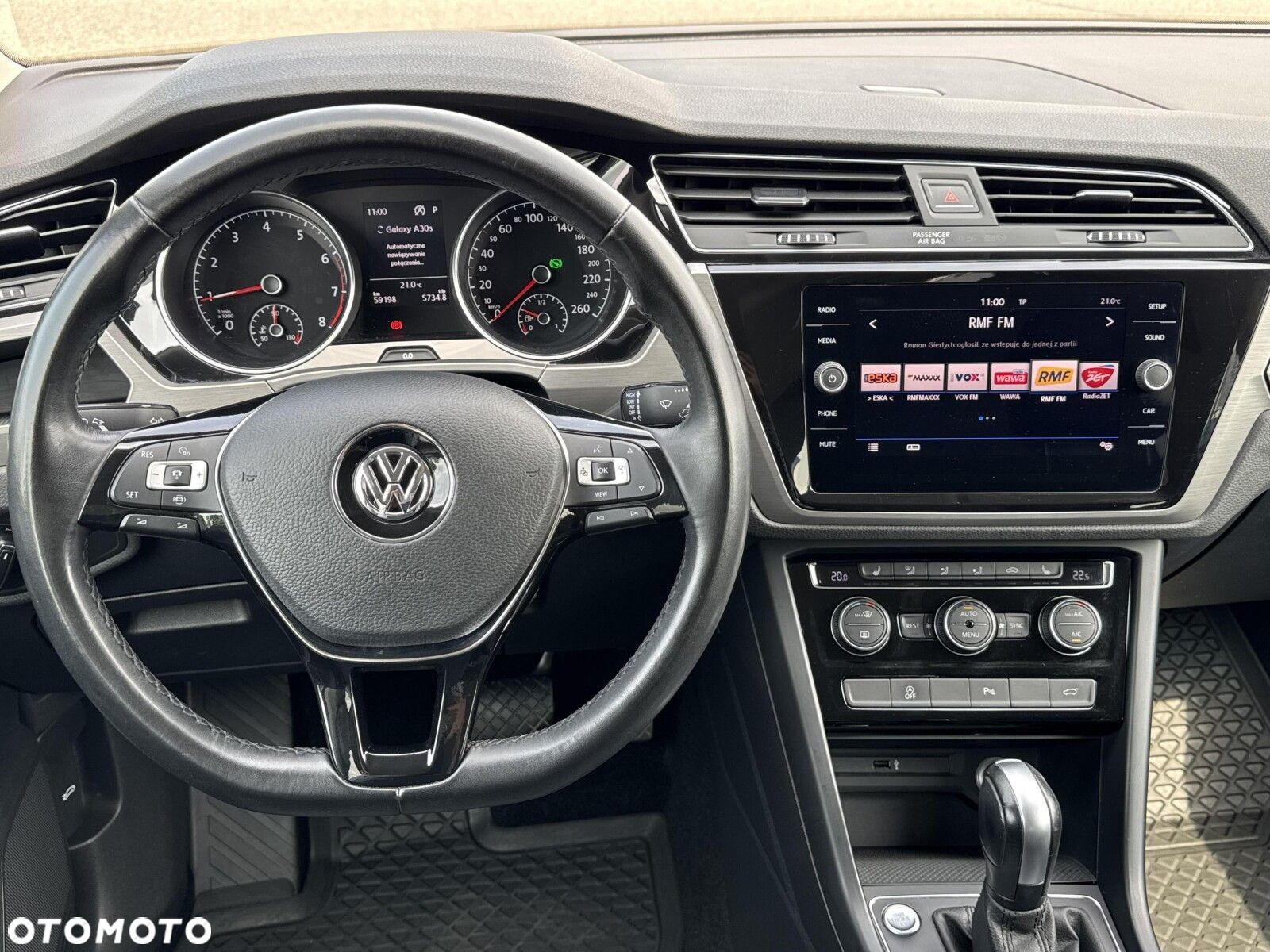 Volkswagen Touran 1.5 TSI EVO Comfortline DSG - 9