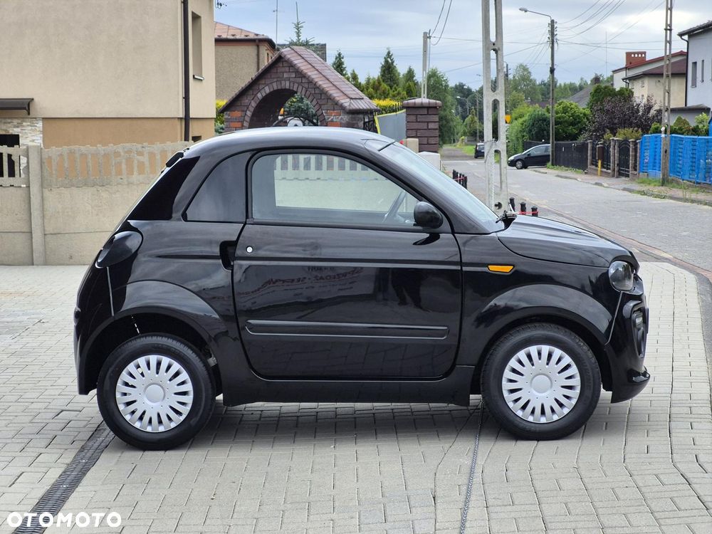 Microcar DUE - 12
