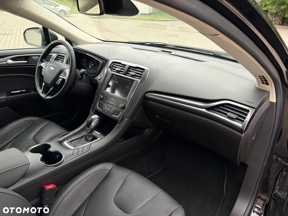 Ford Mondeo 2.0 Hybrid Titanium - 15