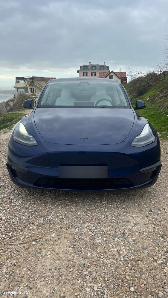 Tesla Model Y Long Range Dual Motor AWD - 12
