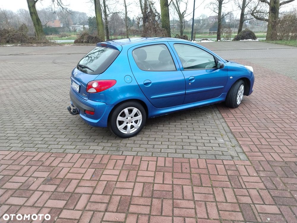 Peugeot 206 plus - 2