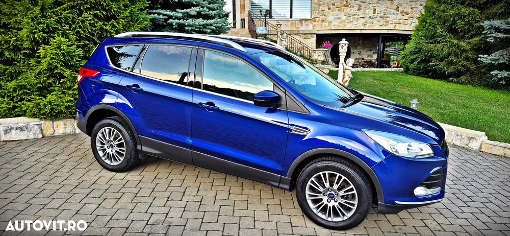Ford Kuga 2.0 TDCi 4WD Powershift Titanium - 25