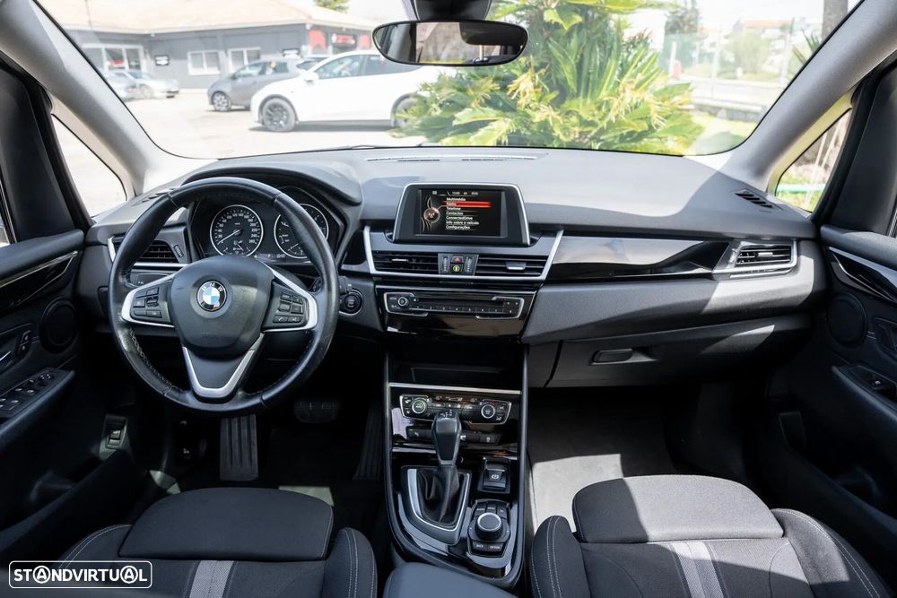 BMW 216 Active Tourer d Line Luxury Auto - 8