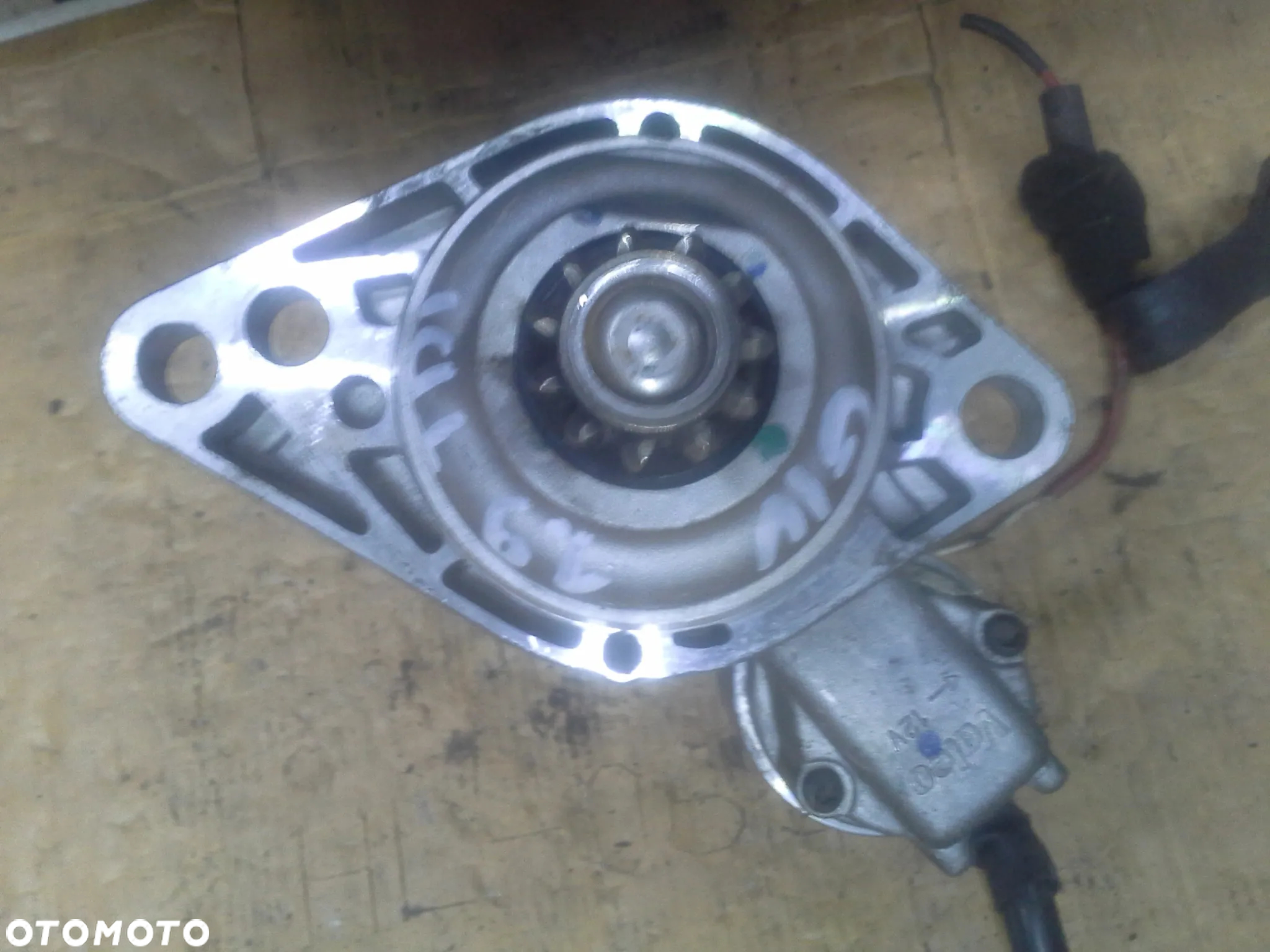 Volkswagen Golf IV 1.9 TDi rozrusznik Valeo 02Z911023H - 4