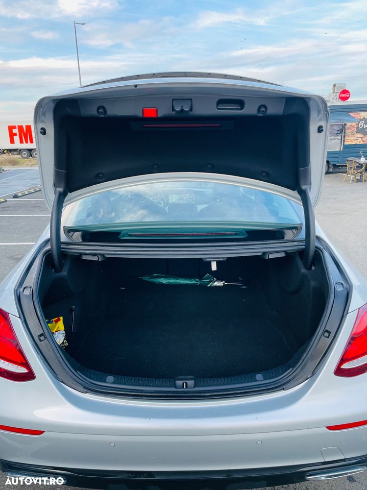 Mercedes-Benz E - 7