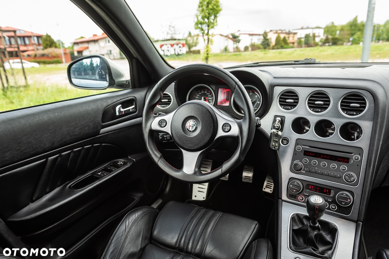 Alfa Romeo 159 1.9JTDM ti - 24