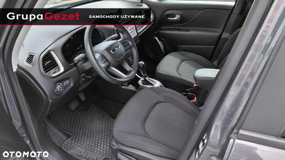 Jeep Renegade - 12