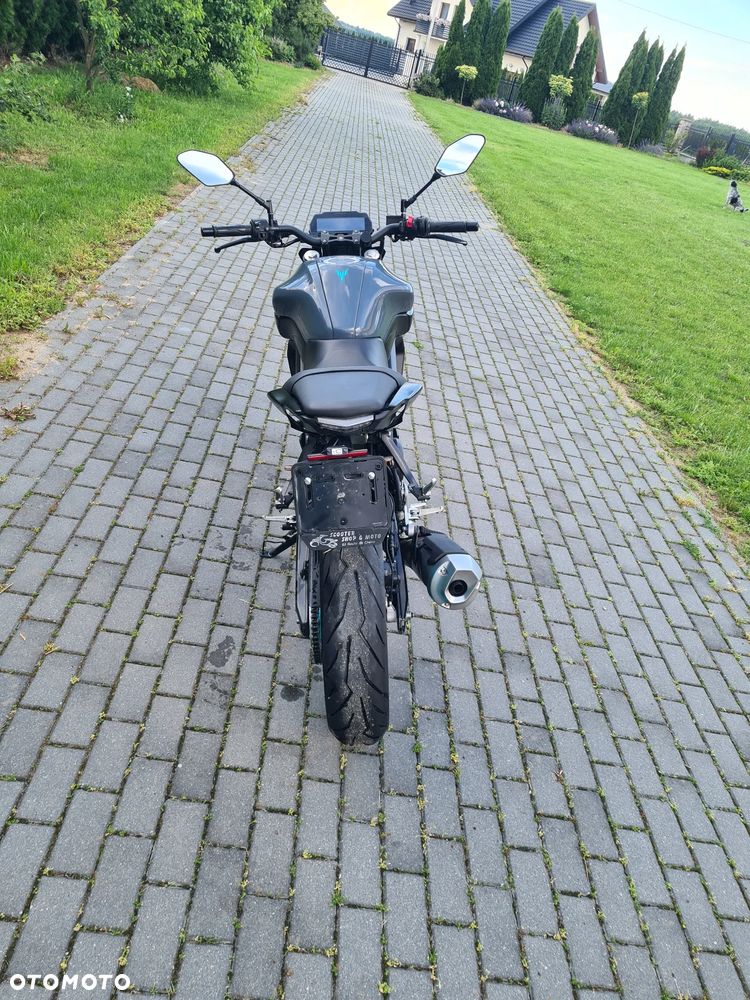Yamaha MT - 4