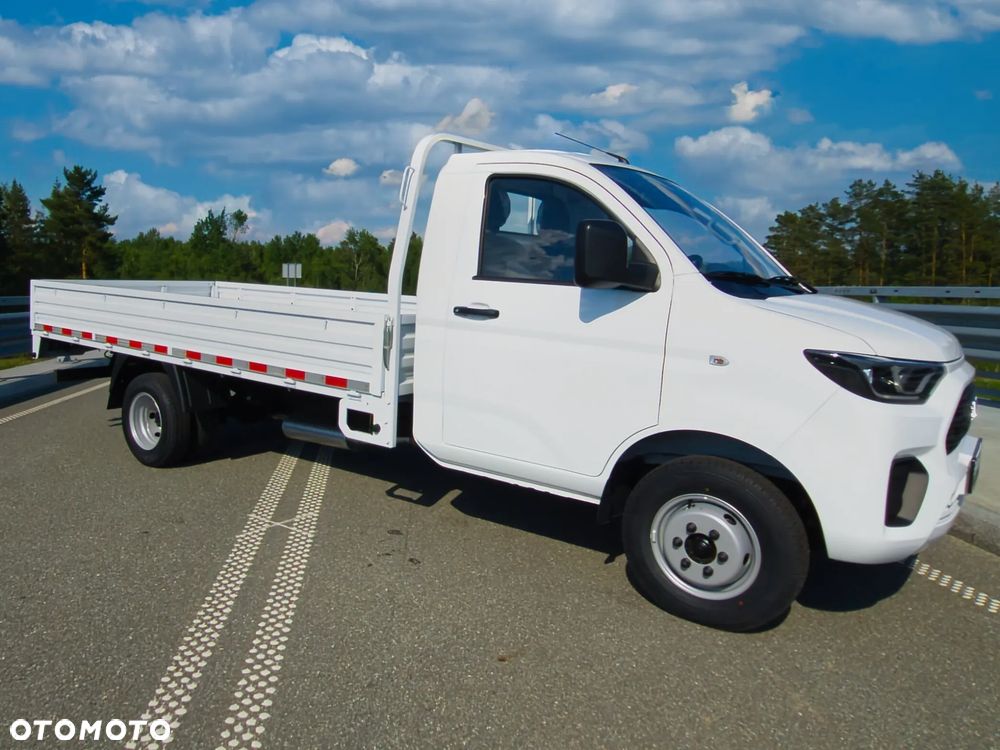 BAW Light Truck - 11