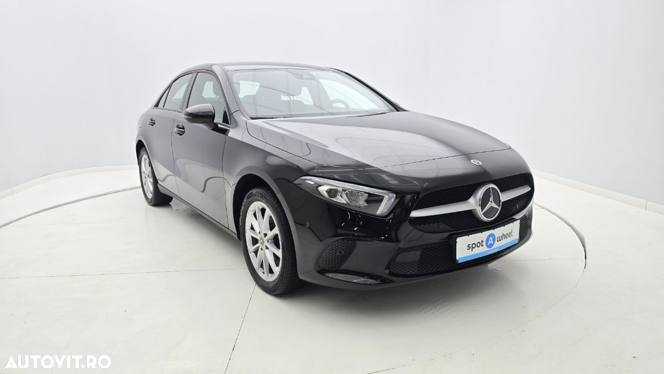 Mercedes-Benz A - 4