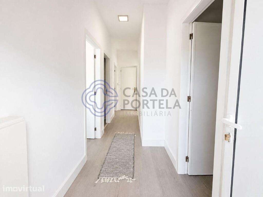 T2 em São Cosme, Gondomar | Renovado | Cozinha Equipada | Despensa - Grande imagem: 3/14