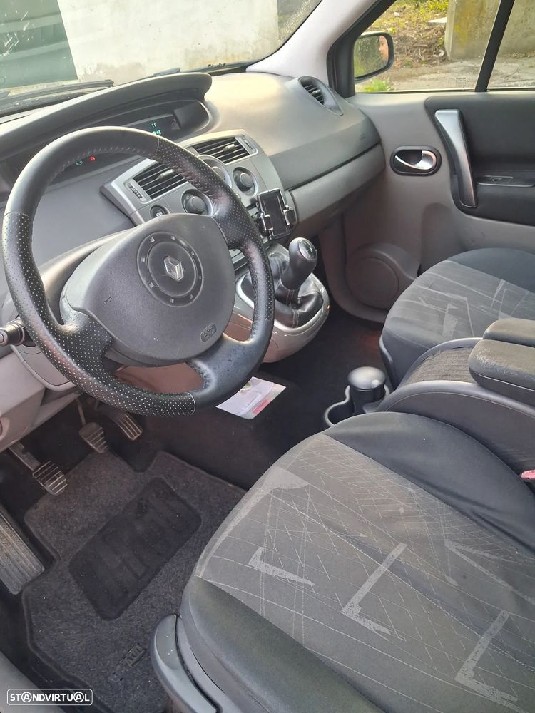 Renault Scénic 1.5 dCi Confort - 5