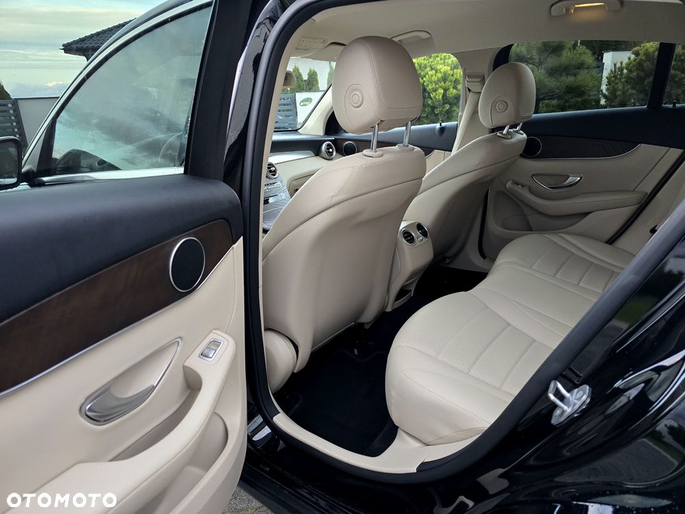 Mercedes-Benz GLC Coupe 250 4-Matic - 26