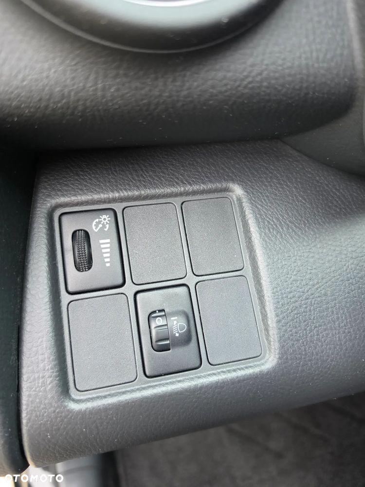 Toyota RAV4 2.0 4x4 Travel - 25