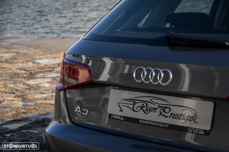 Audi A3 Sportback 2.0 TDI - 9