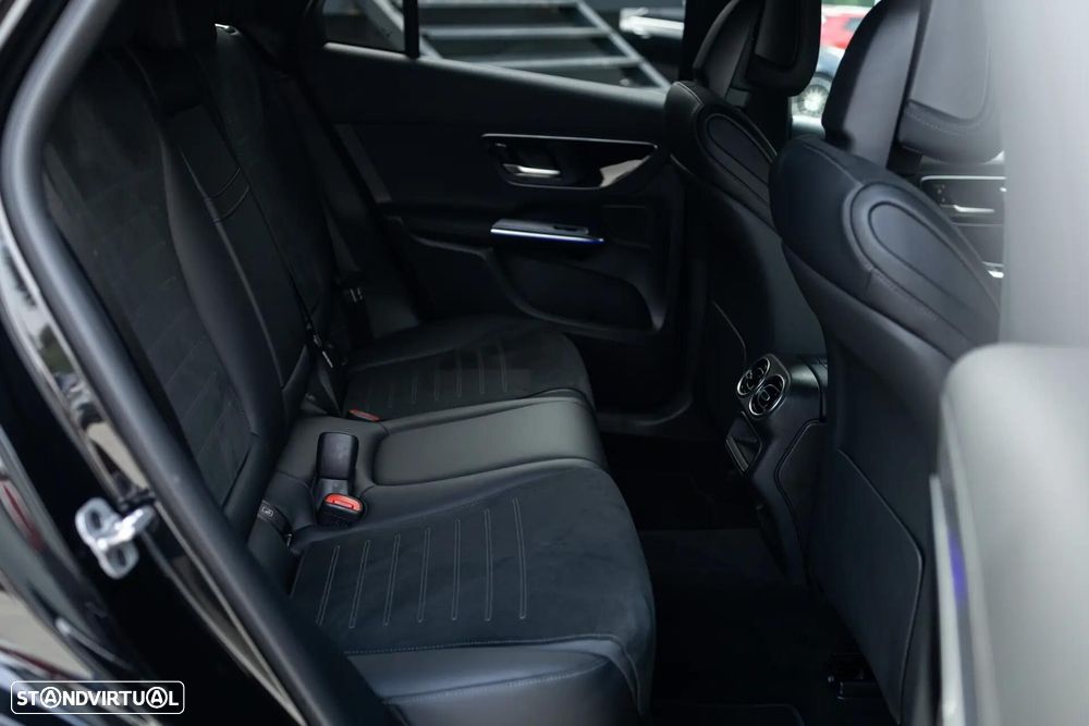 Mercedes-Benz GLC 300 e 4Matic 9G-TRONIC Edition AMG Line - 30