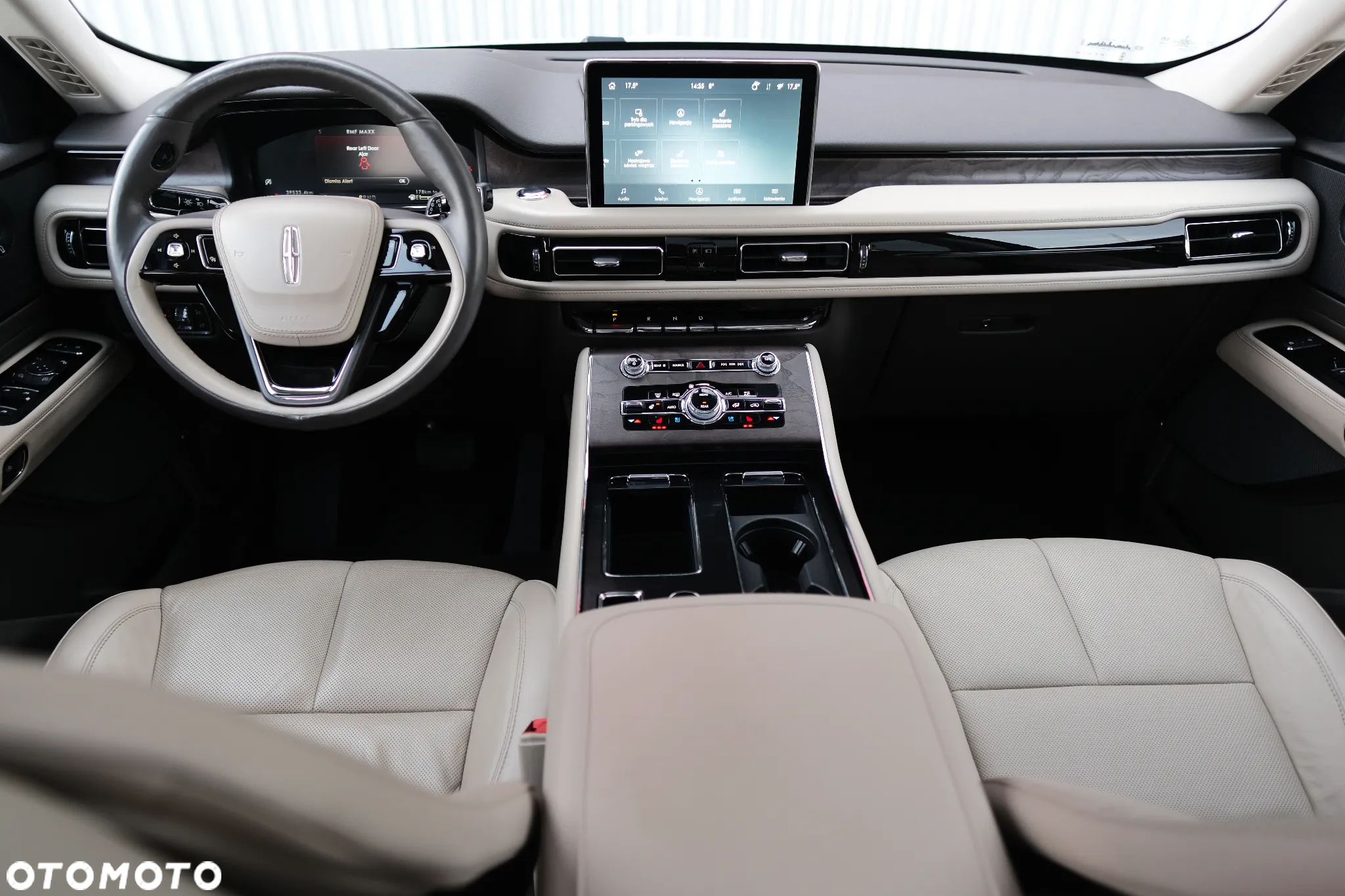 Lincoln Aviator - 24