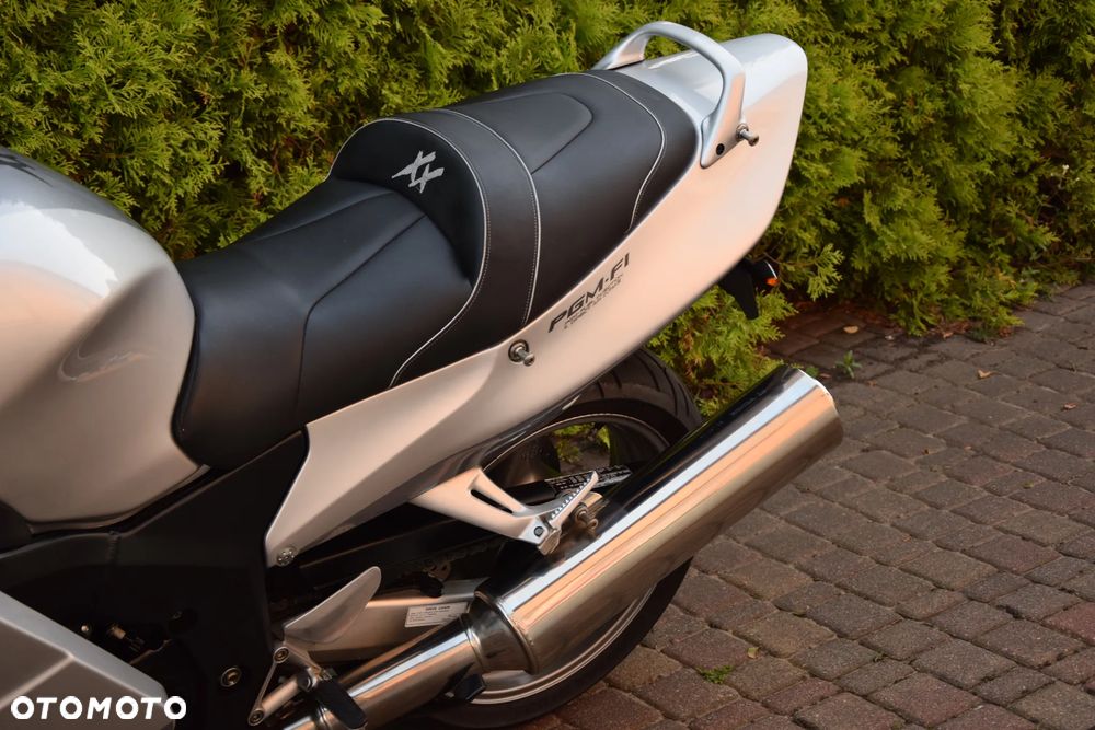 Honda CBR - 15