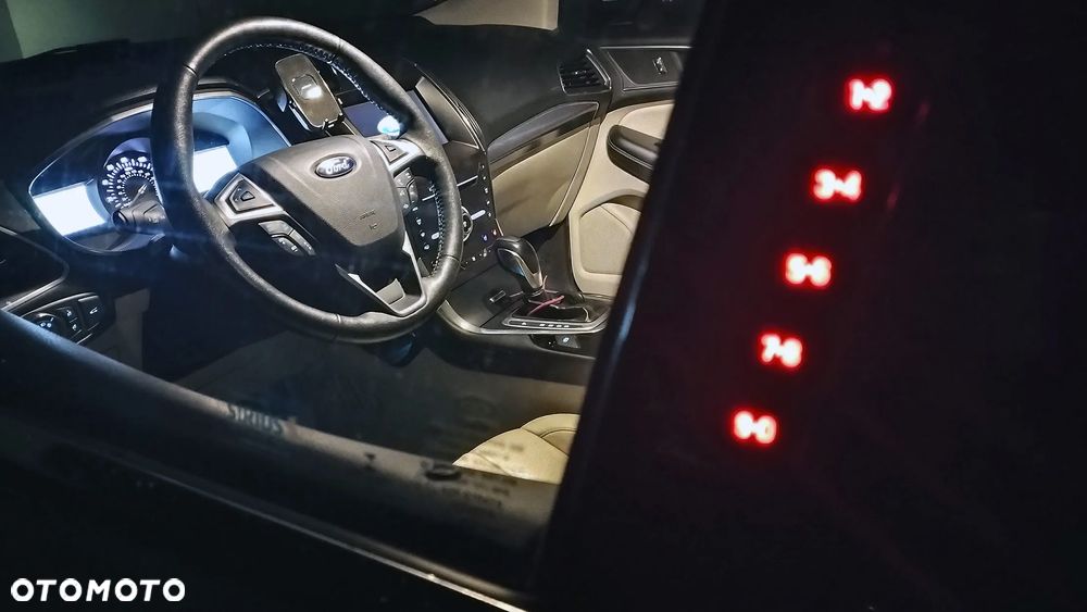 Ford Edge - 17