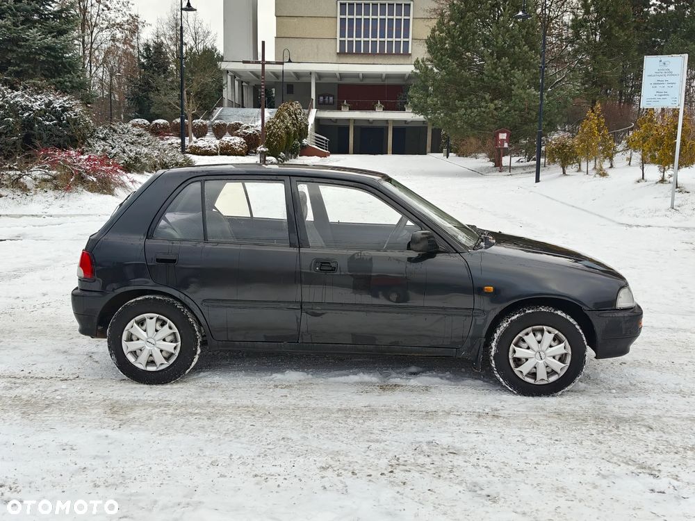 Daihatsu Charade - 5