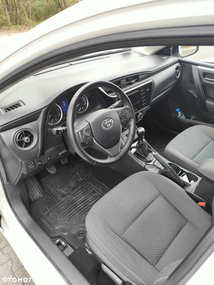 Toyota Corolla 1.4 D-4D Active EU6 - 3