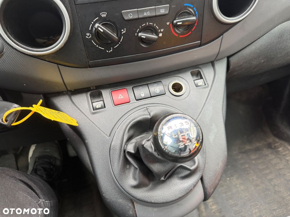 Peugeot Partner - 10