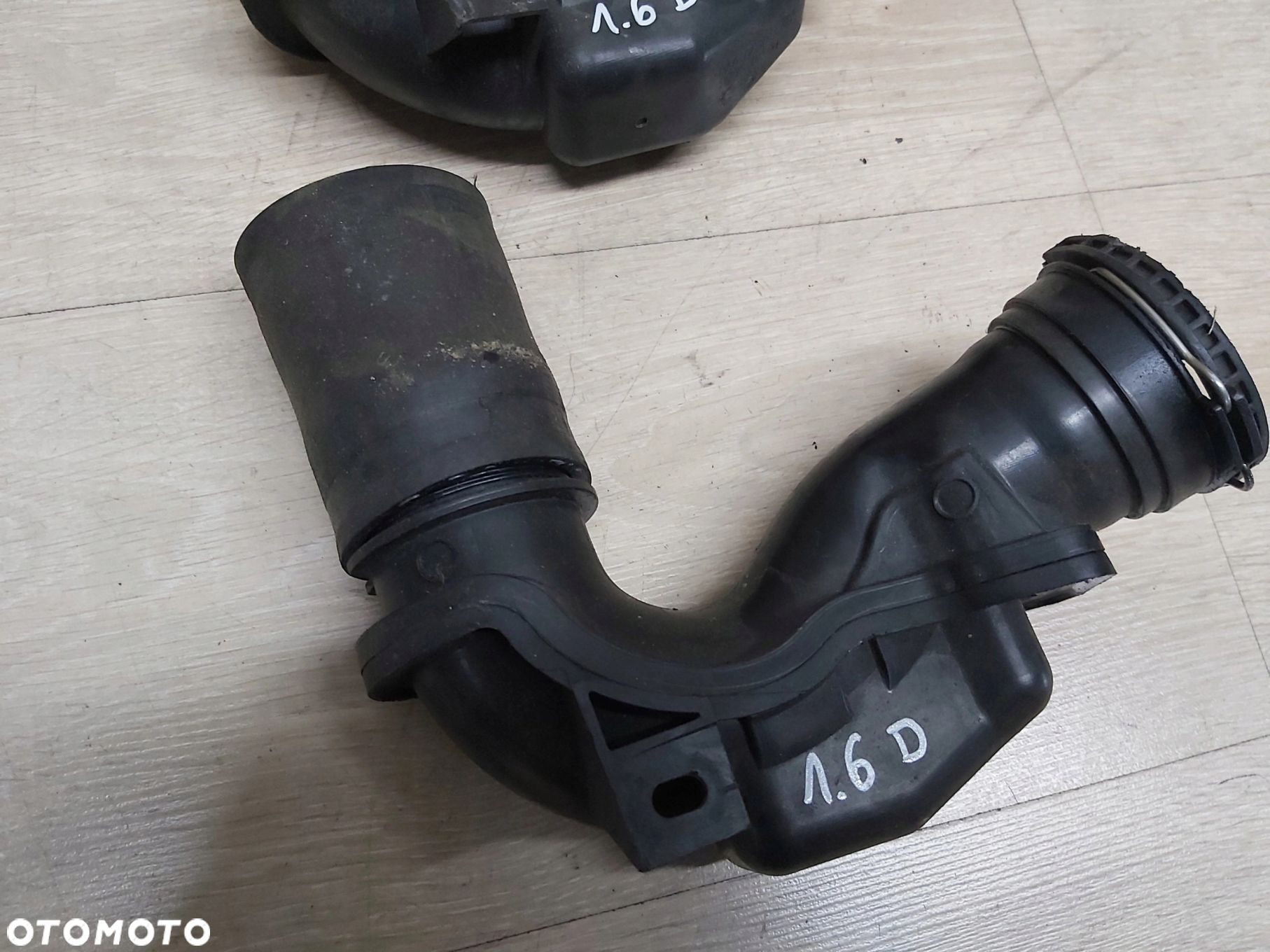 Toyota Verso Avensis T27 rura dolot powietrza 1,6 2,0 d4d 17275-0X010 - 1