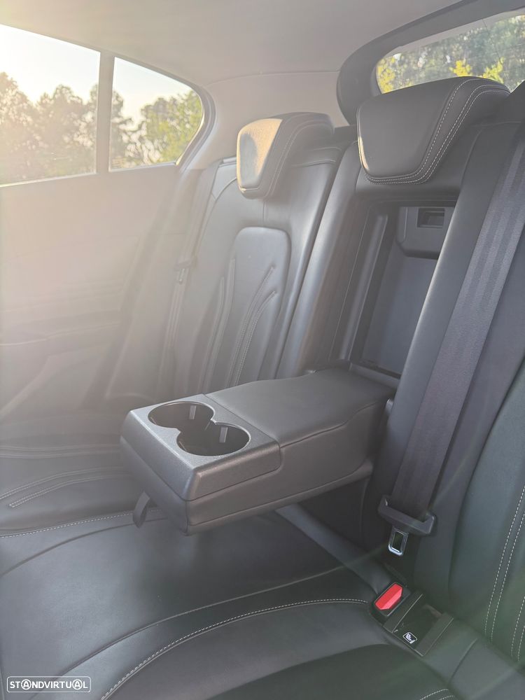 Ford Focus 1.5 EcoBoost Vignale Aut. - 12