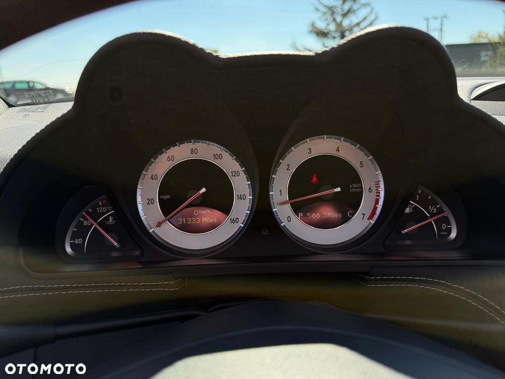 Mercedes-Benz SL - 15