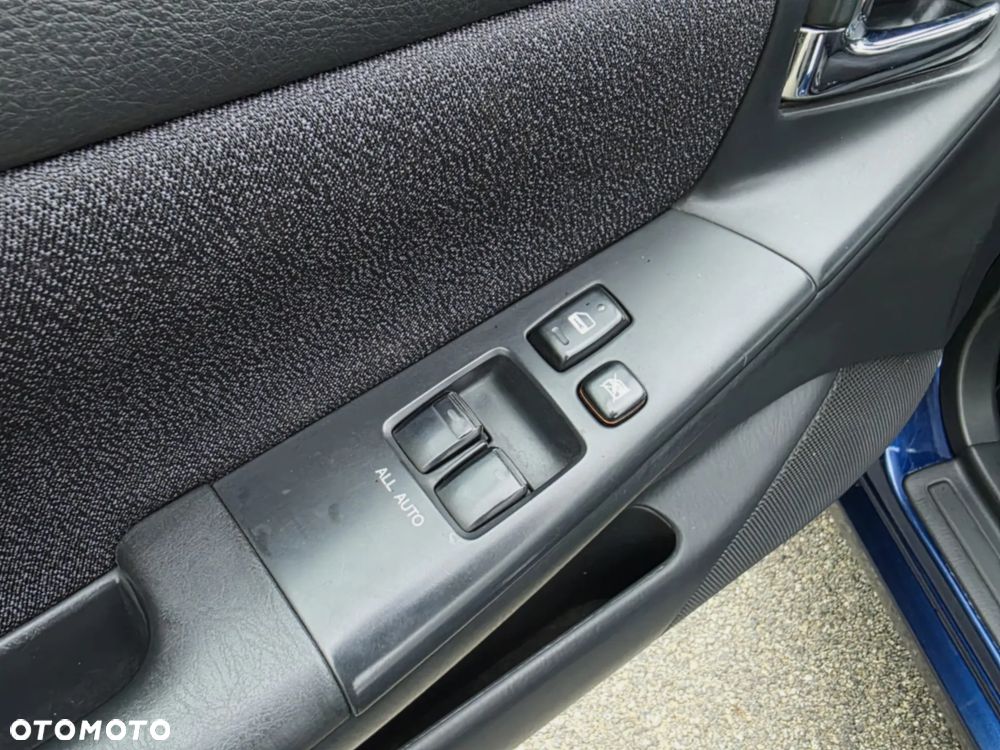 Toyota Corolla 2.0 D-4D Base - 18