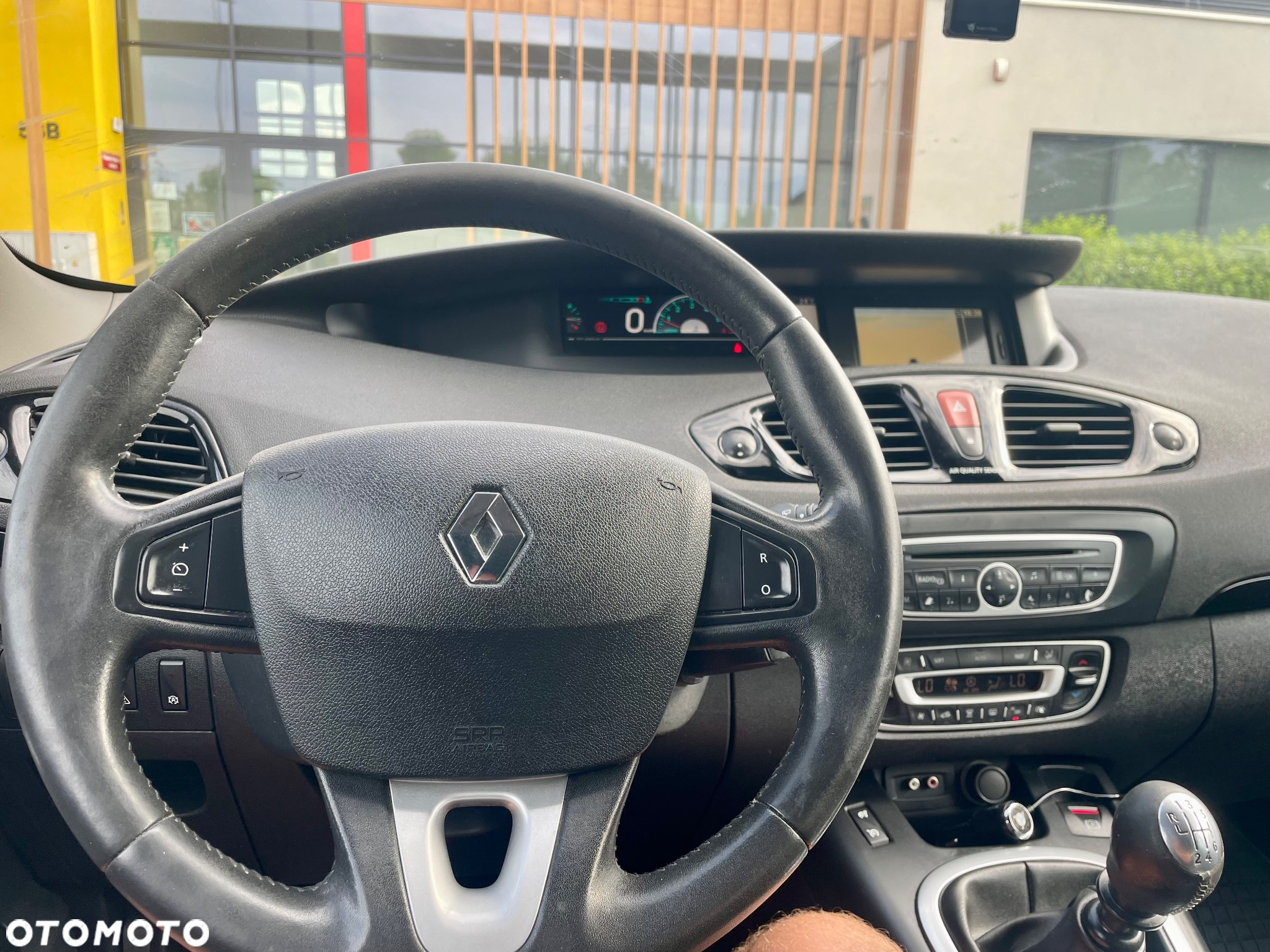 Renault Scenic - 22