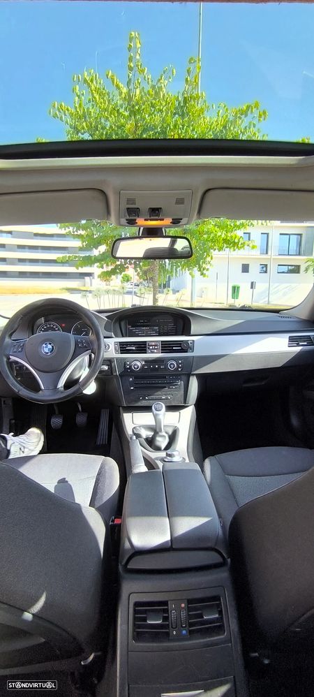 BMW 320 d Navigation - 14